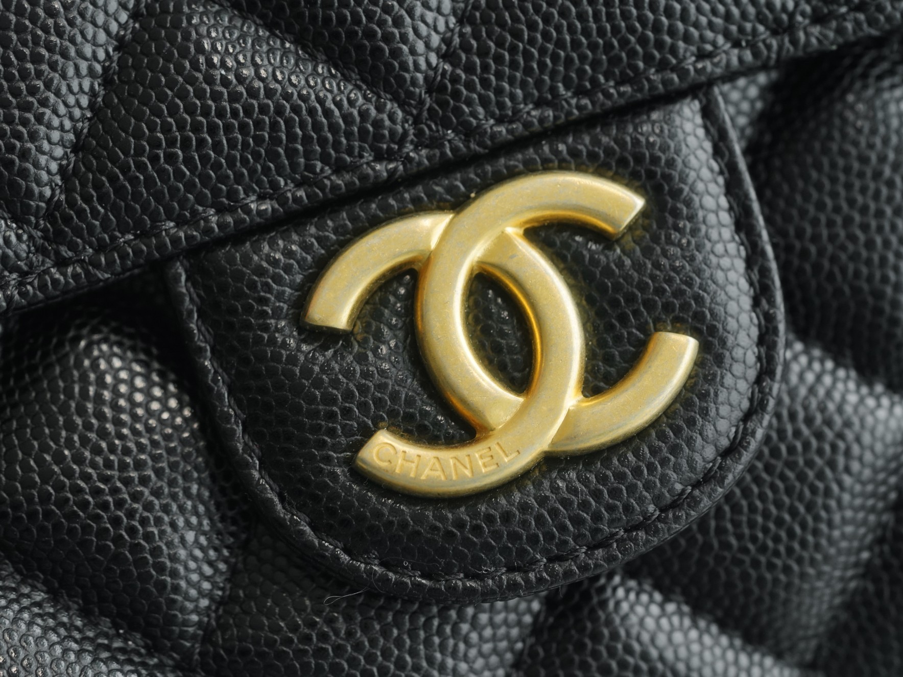 CHANEL 23C Early Spring Resort Series Tianmao Smart Speaker Ball Texture Small Original Caviar Leather  