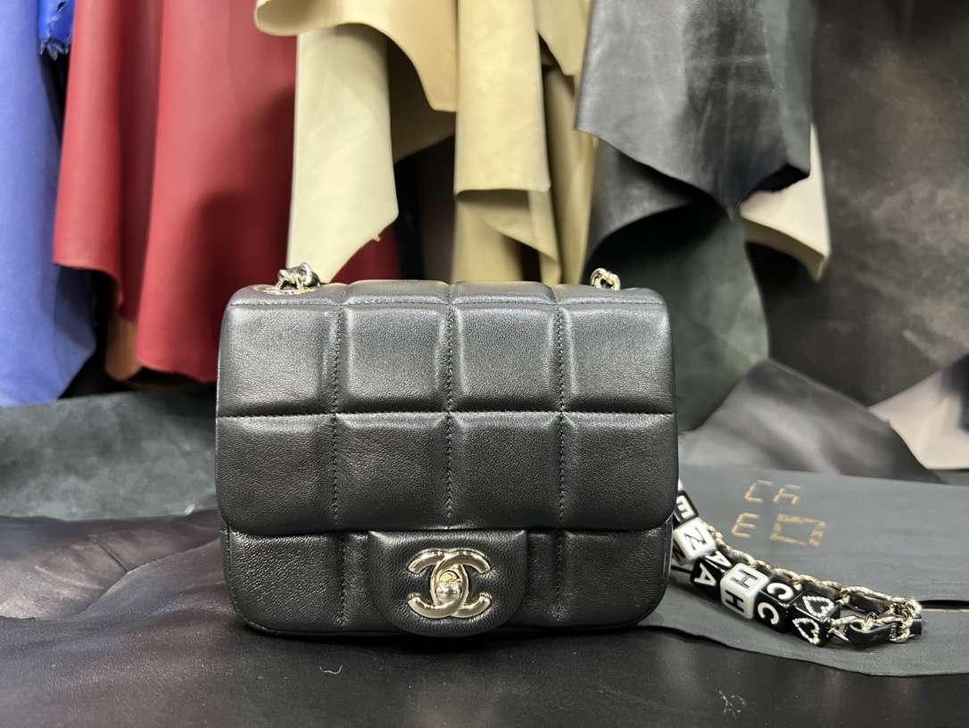 CHANEL 23C Early Spring Resort Series Square Chunky Bag Small Lambskin  