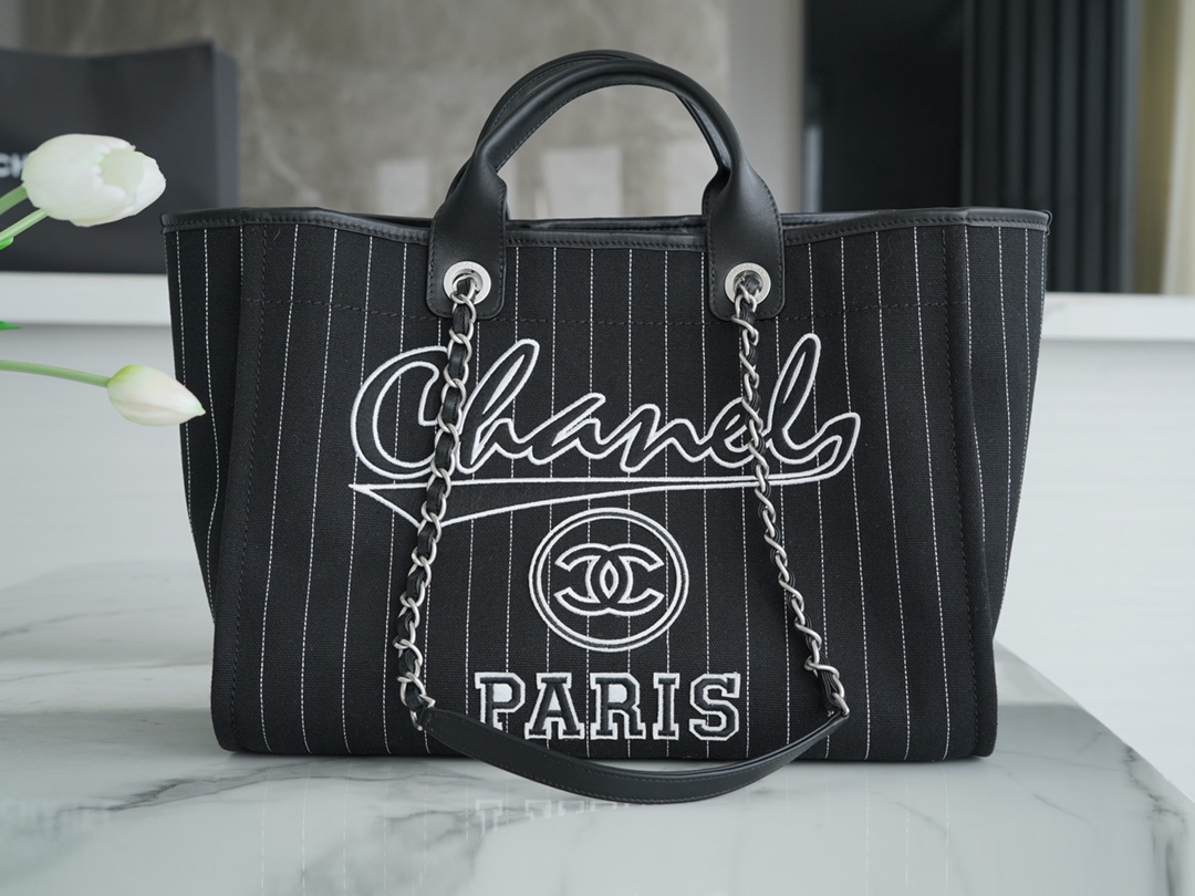 CHANEL 23P Spring/Summer New Maxi Shopping Bag Black  