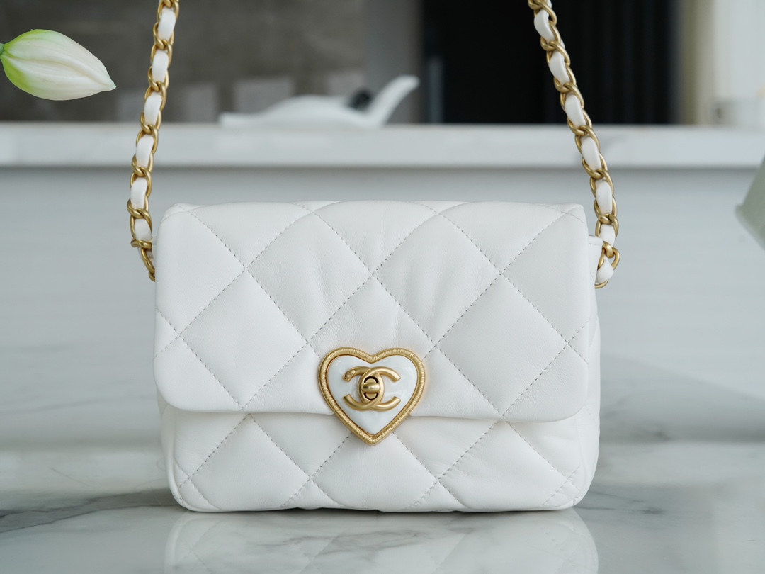 Chanel 23S CF Heart Enamel Buckle Square Chunky Bag White Lambskin  