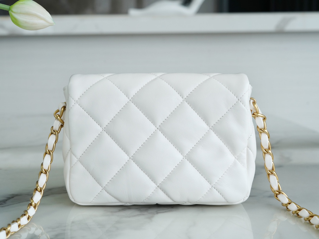 Chanel 23S CF Heart Enamel Buckle Square Chunky Bag White Lambskin  