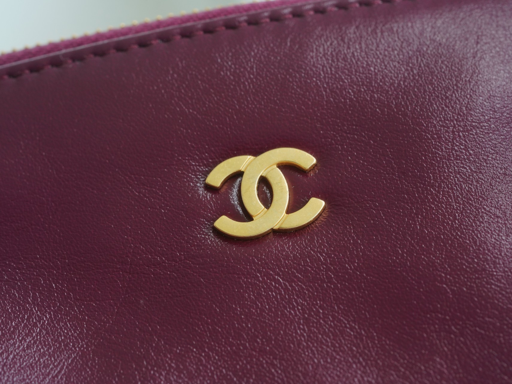 CHANEL 22 Bag Burgundy Purple Medium  