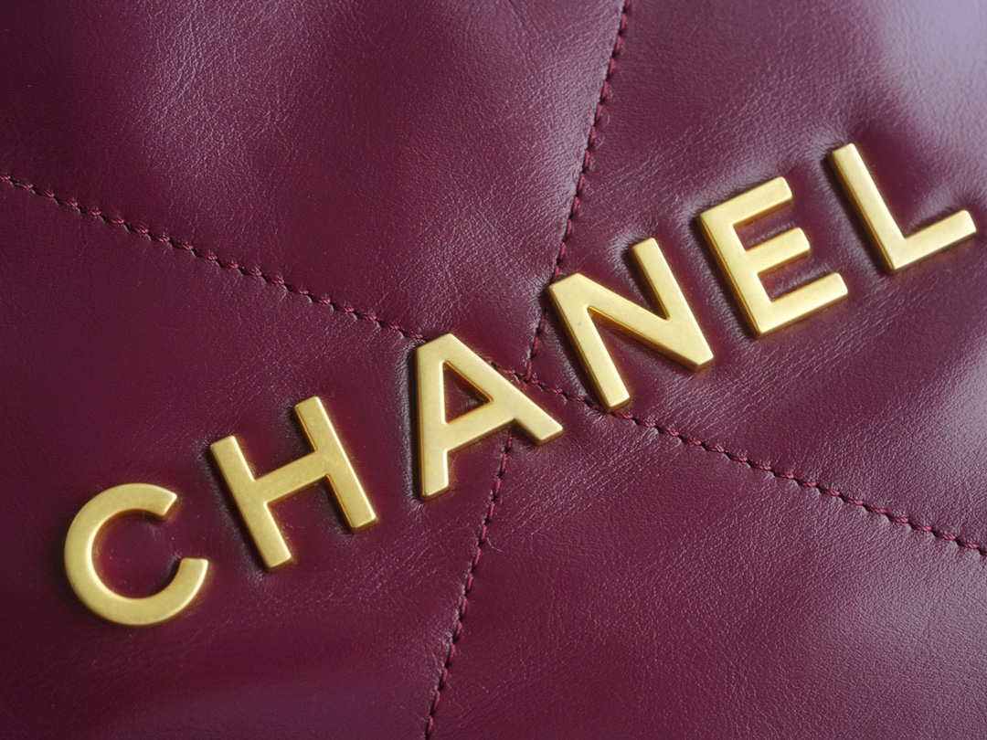 CHANEL 23 22 Bag Limited Edition Purple Red Small