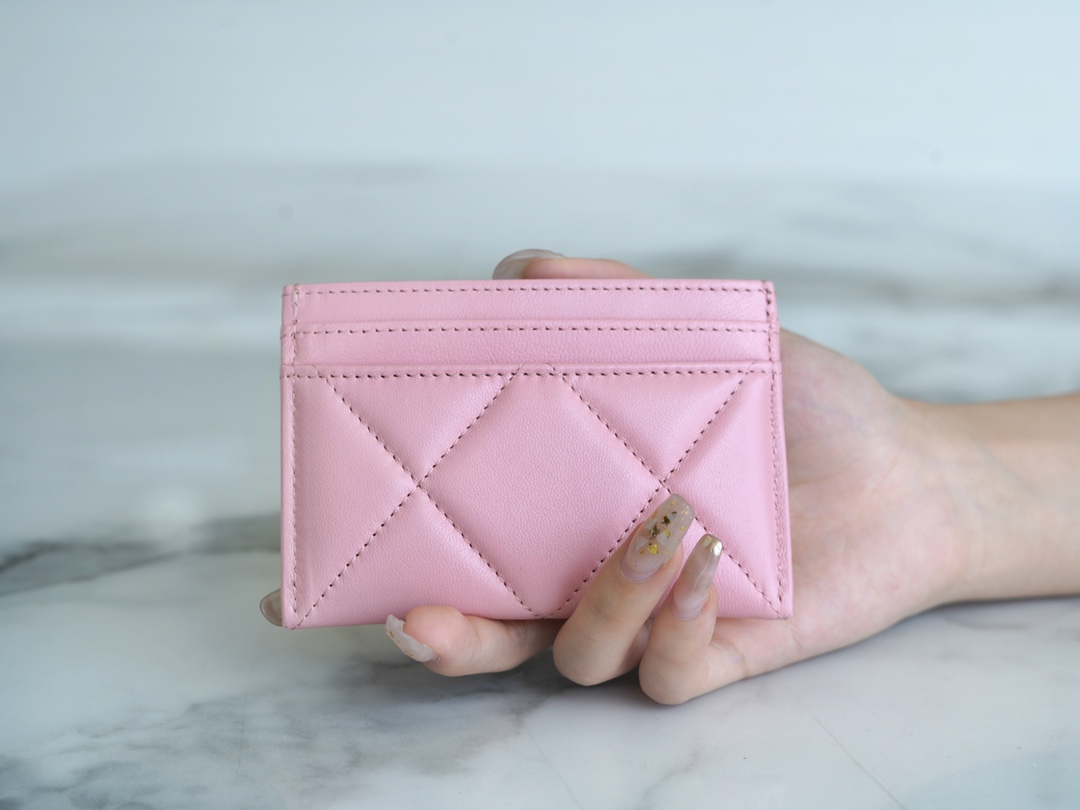 19 Series Card Holder Small Lambskin Pink  