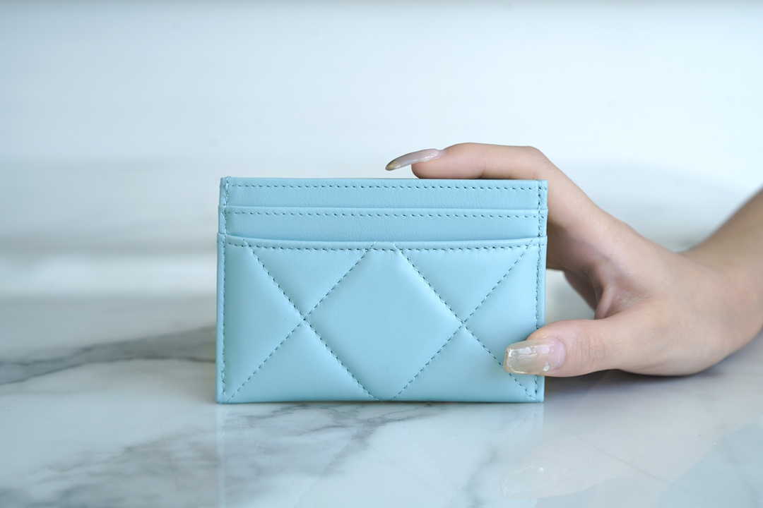 19 Series Card Holder Small Lambskin Light Blue  