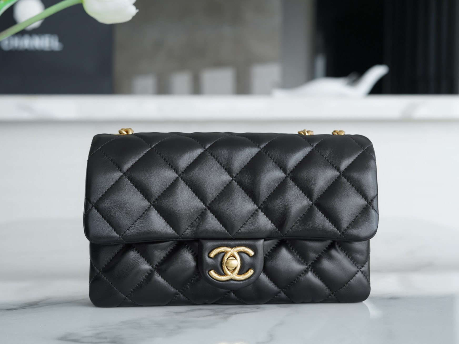 CHANEL 22K New Adjustable Flap Bag Small  