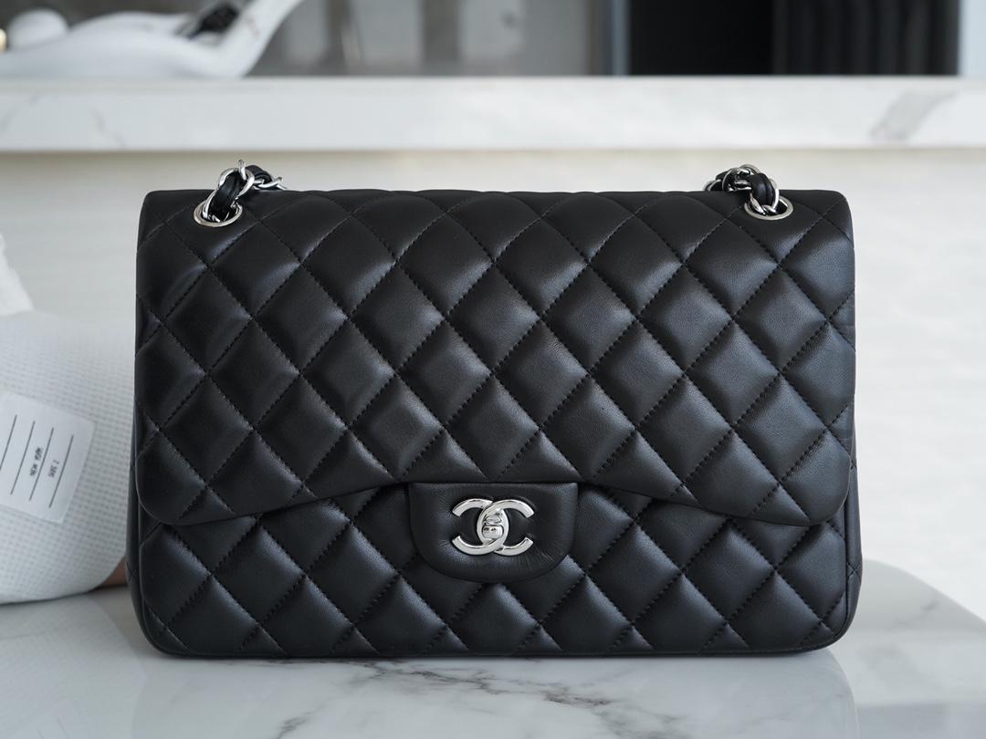 CF Classic Flap Jumbo Black Silver Lambskin  