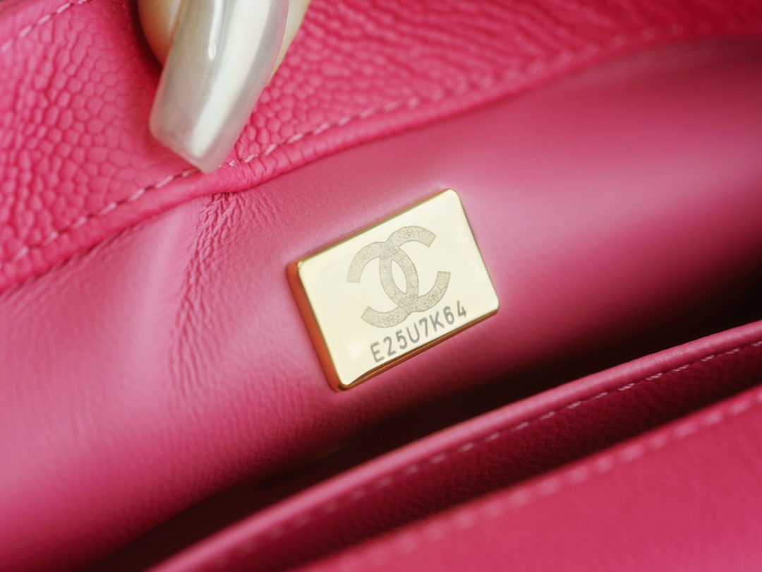 CHANEL 23P Heart Adjustable Mini Red Grainy Calfskin  