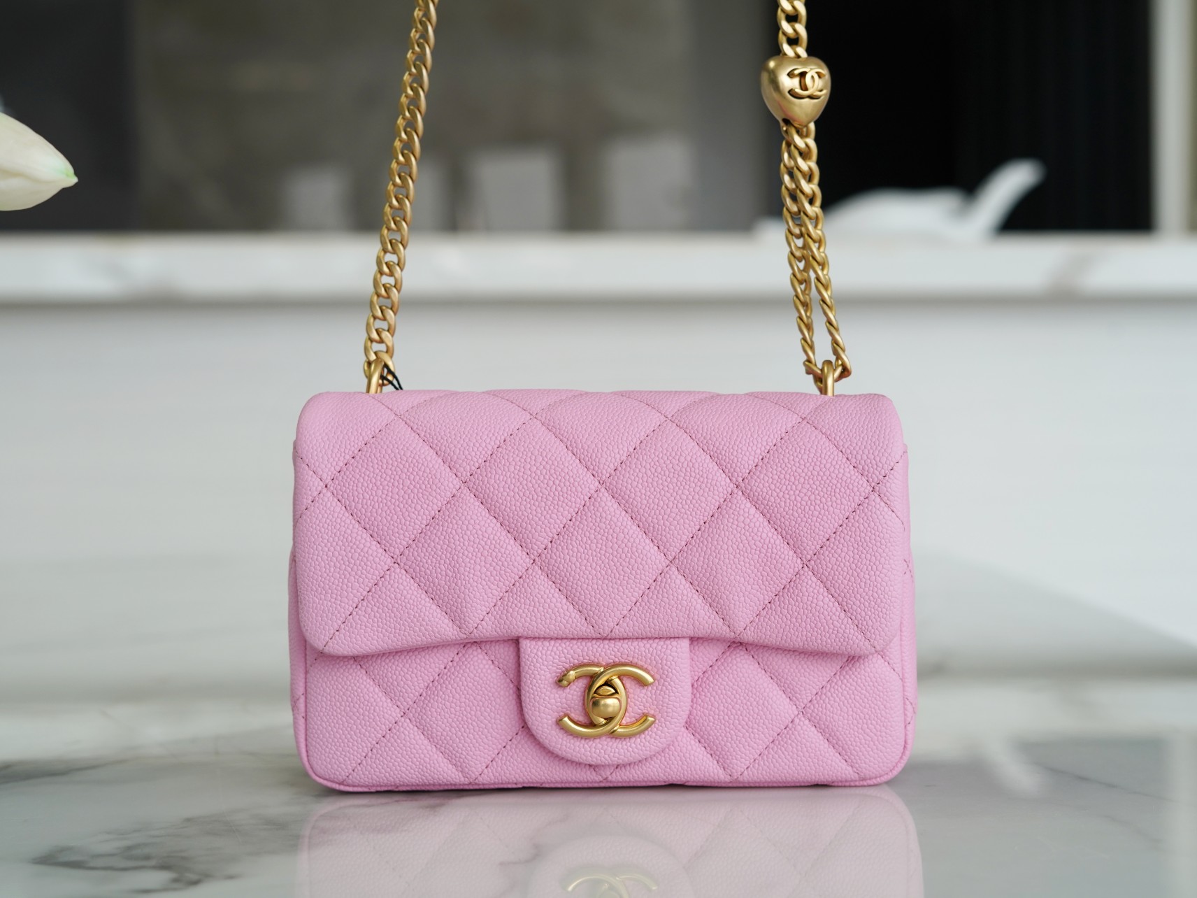 CHANEL 23P Heart Adjustable Mini Pink Grainy Calfskin  