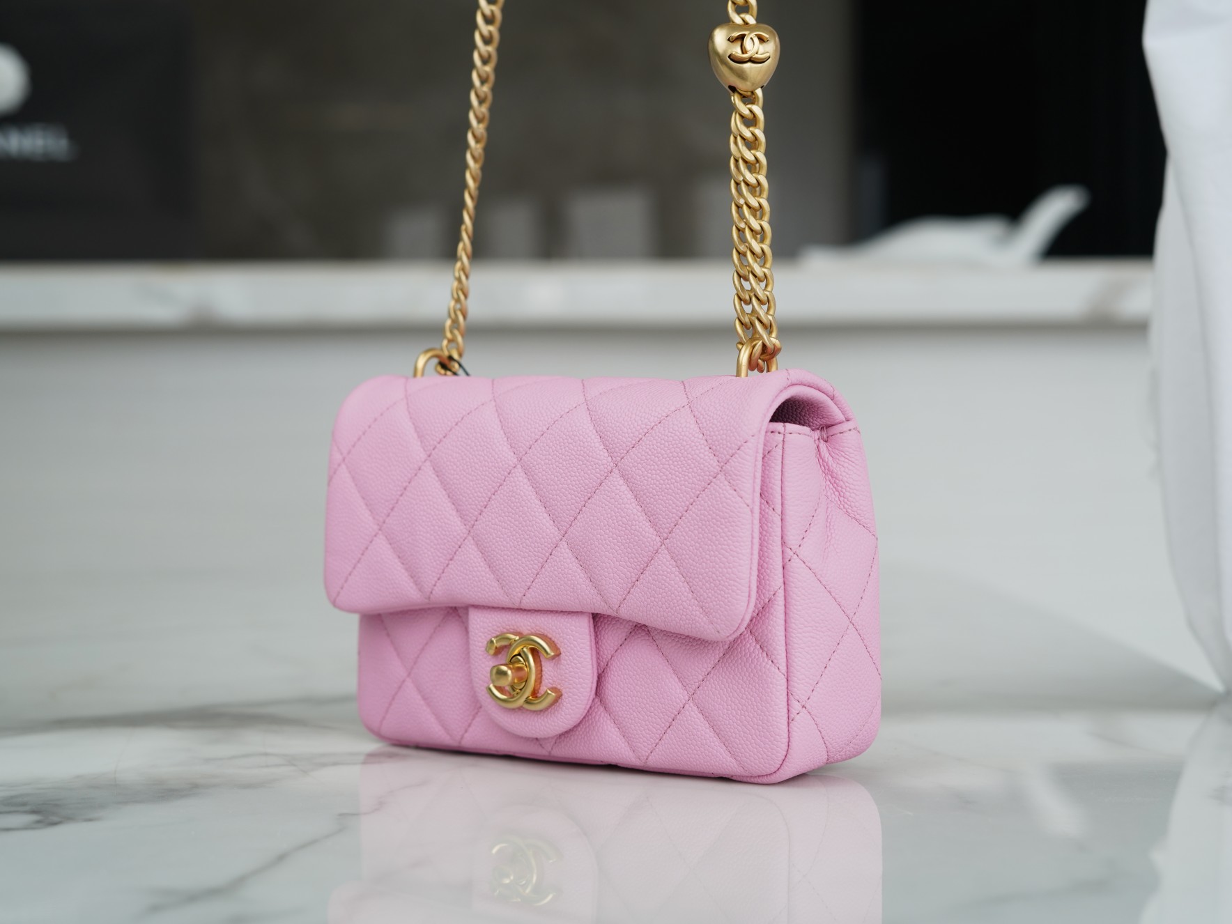 CHANEL 23P Heart Adjustable Mini Pink Grainy Calfskin  