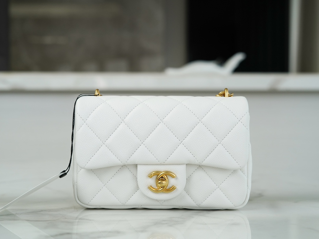 CHANEL 23P Heart Adjustable Mini White Grainy Calfskin  