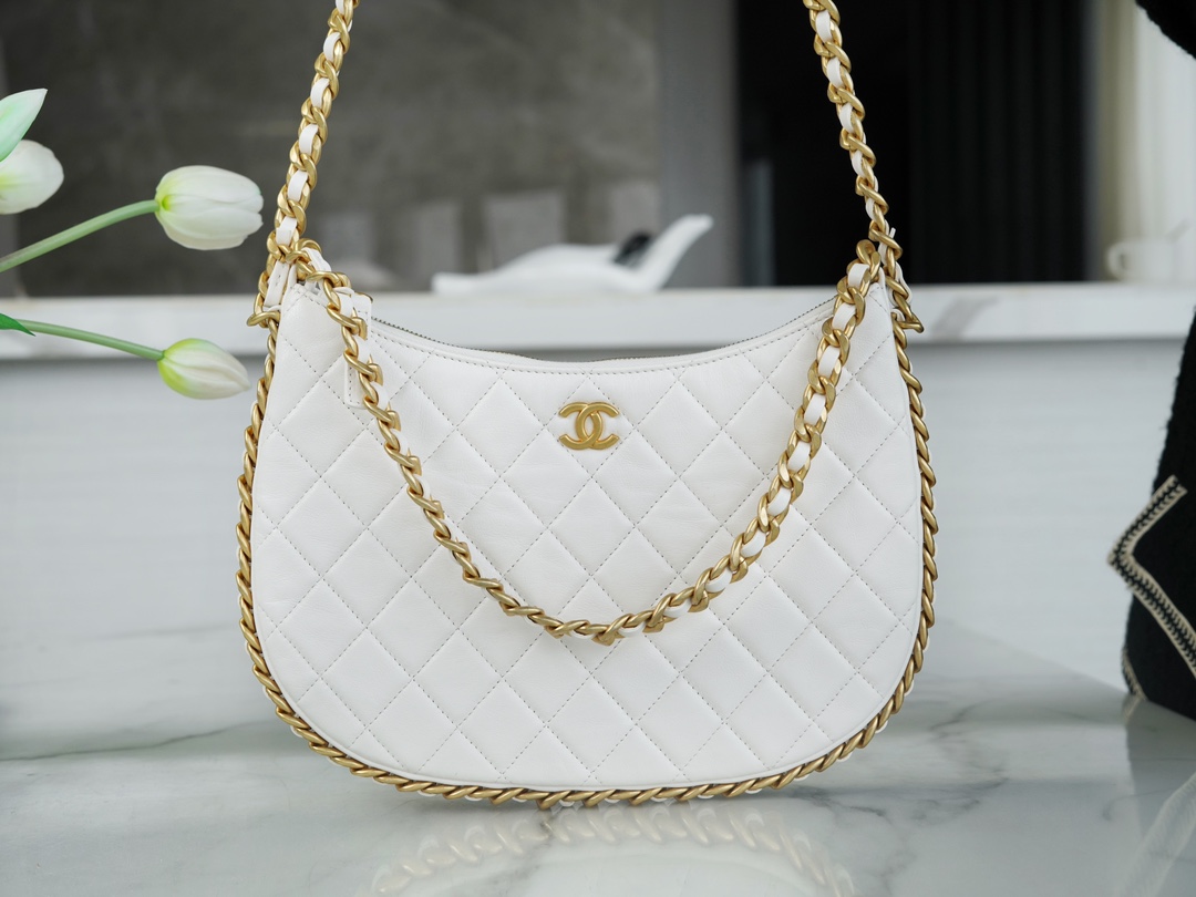 CHANEL 23B Hobo Double Chain Shoulder Bag Large White