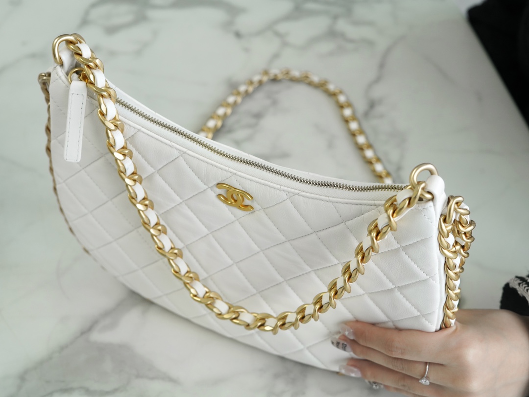 CHANEL 23B Hobo Double Chain Shoulder Bag Large White