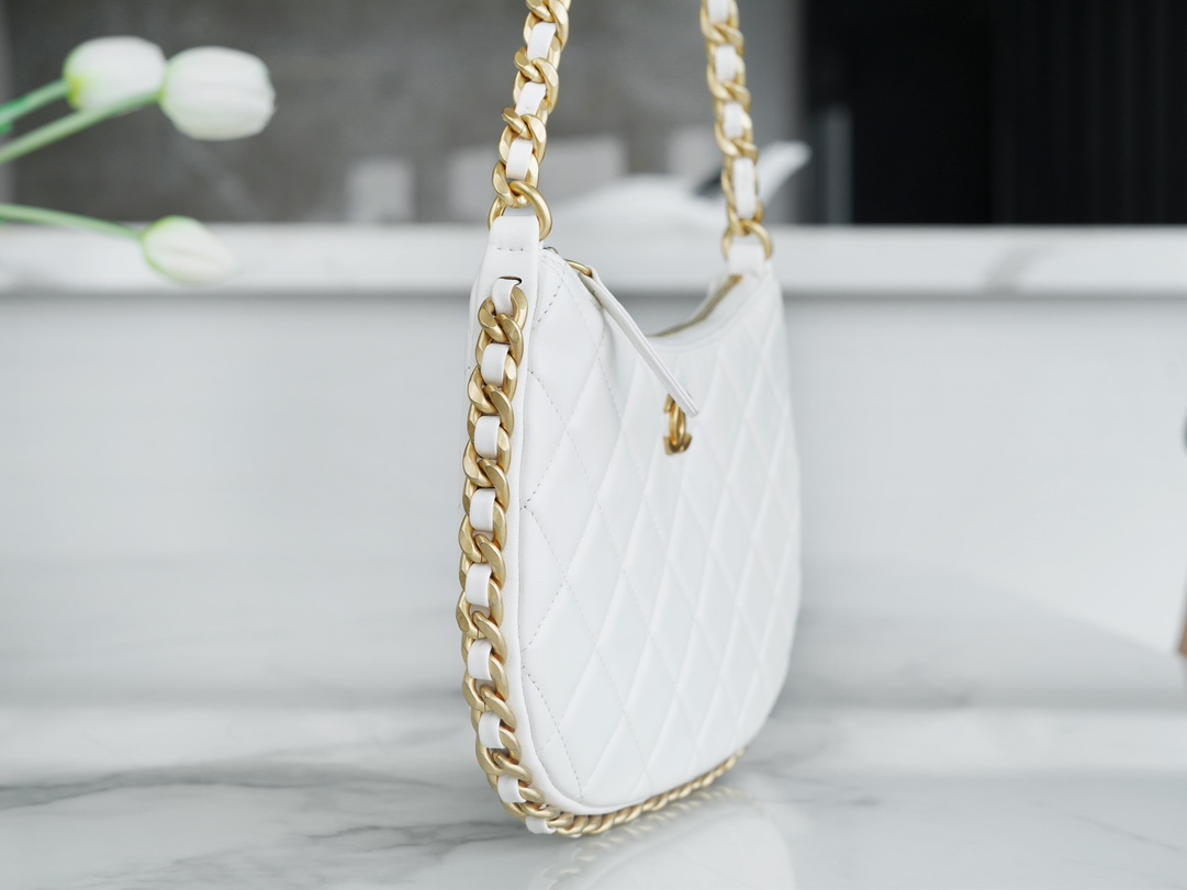 CHANEL 23B Hobo Shoulder Bag Medium White  