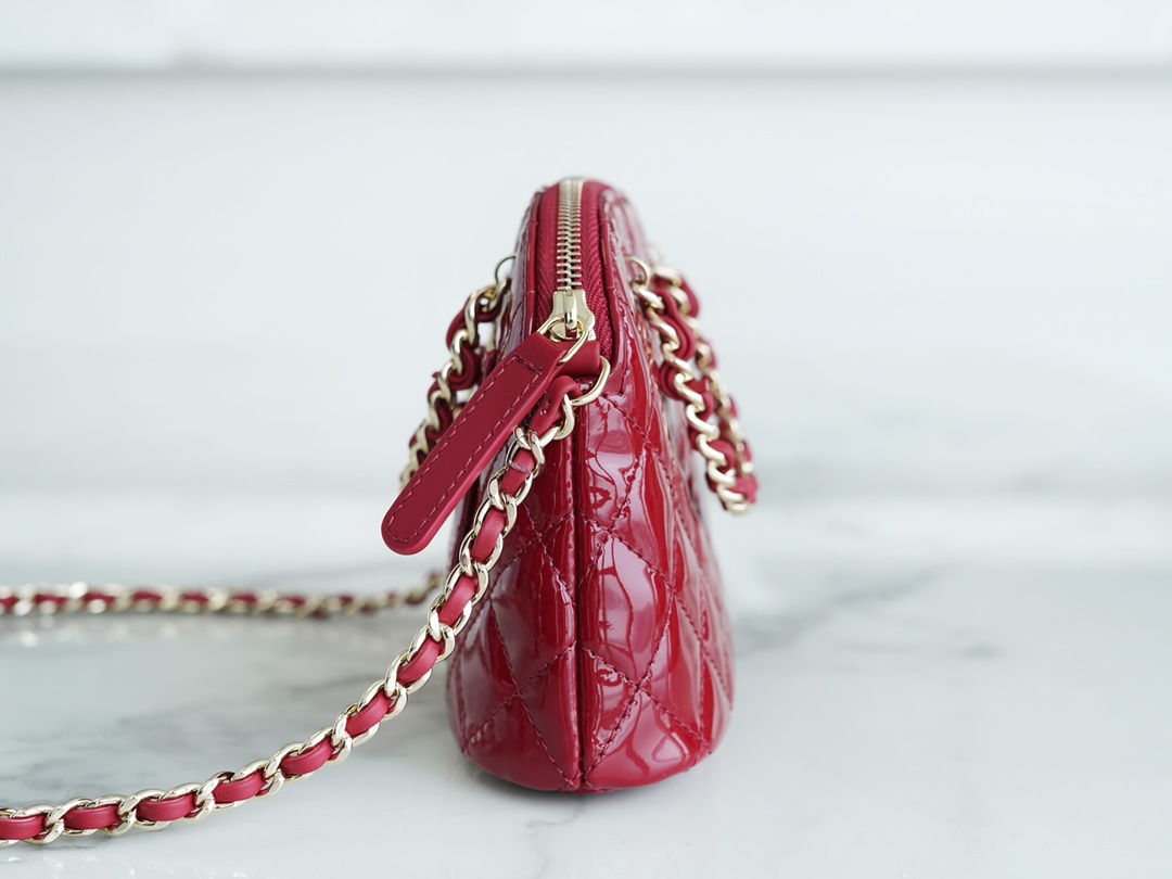 CHANEL 23S Patent Leather Shell Bag Small Red