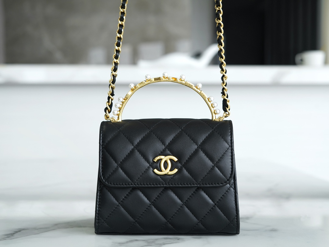 CHANEL 23B Fall/Winter New Pearl Kelly Handle Chain Bag Small  