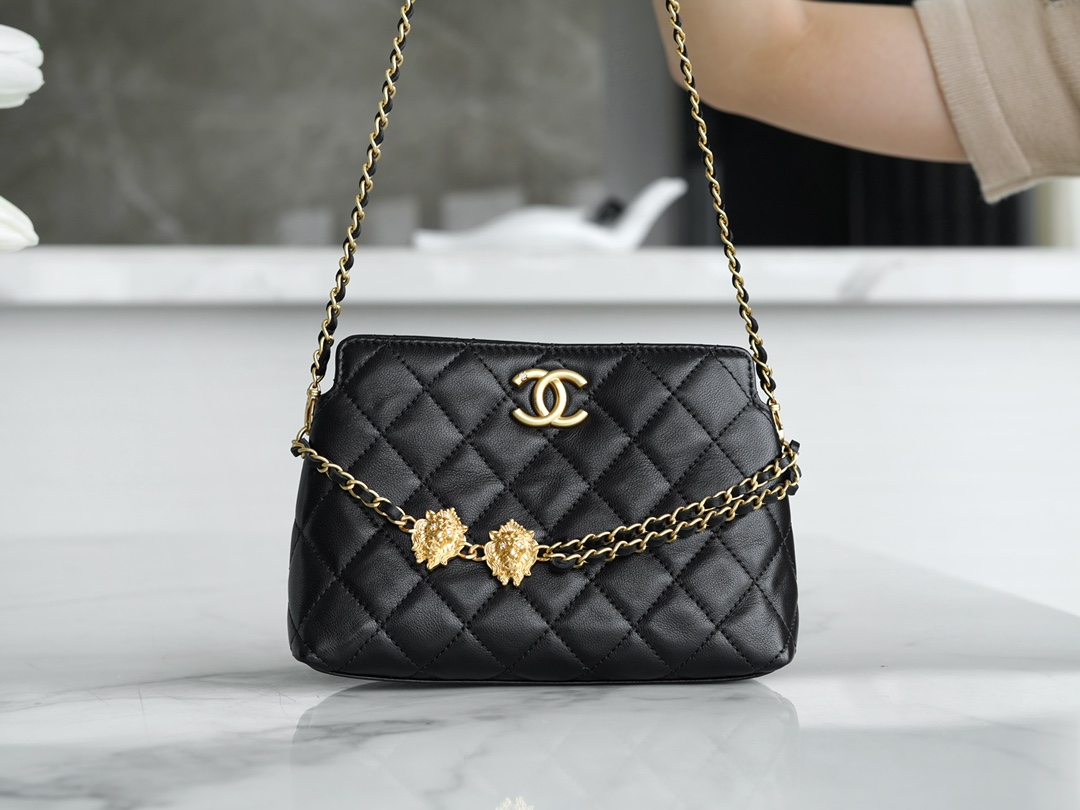 CHANEL 23A Atelier Chain Lion Shoulder Bag  