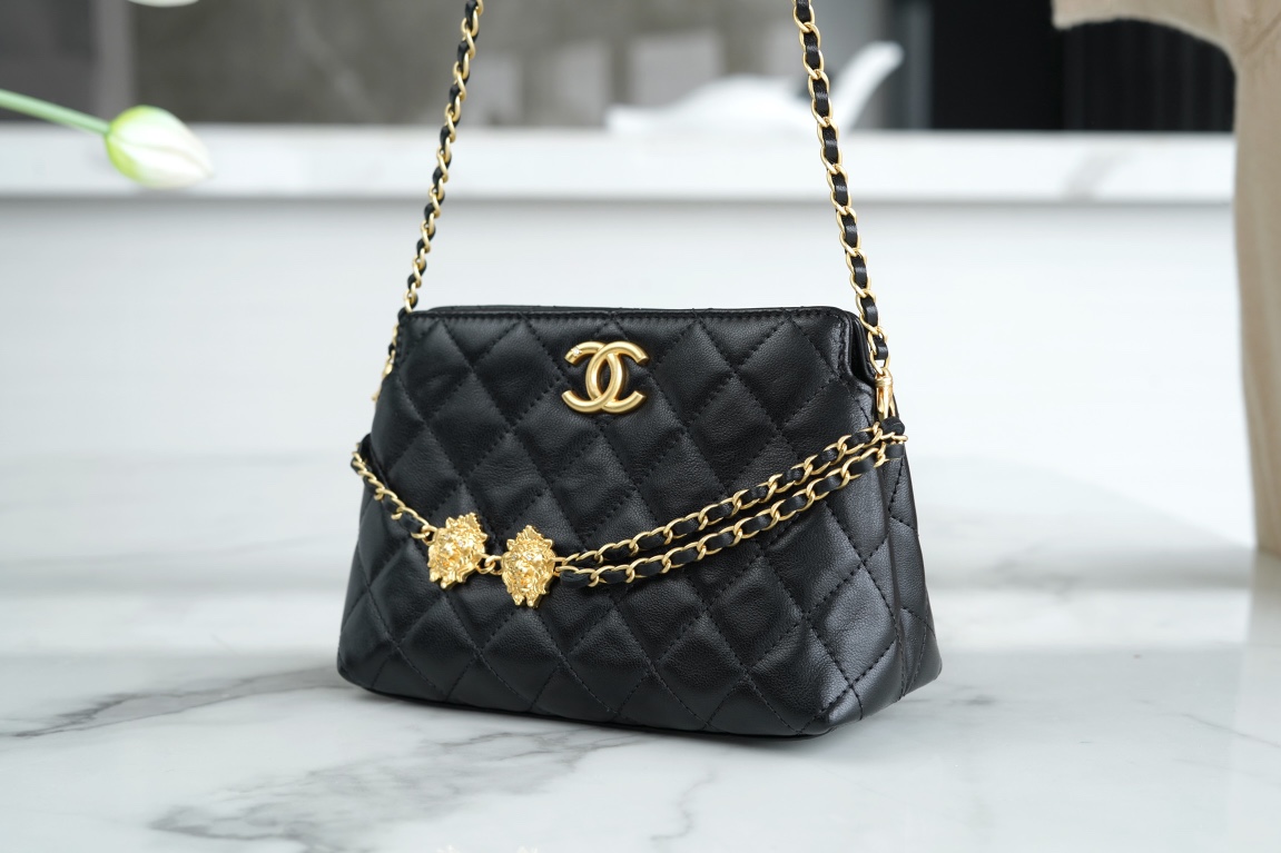 CHANEL 23A Atelier Chain Lion Shoulder Bag  