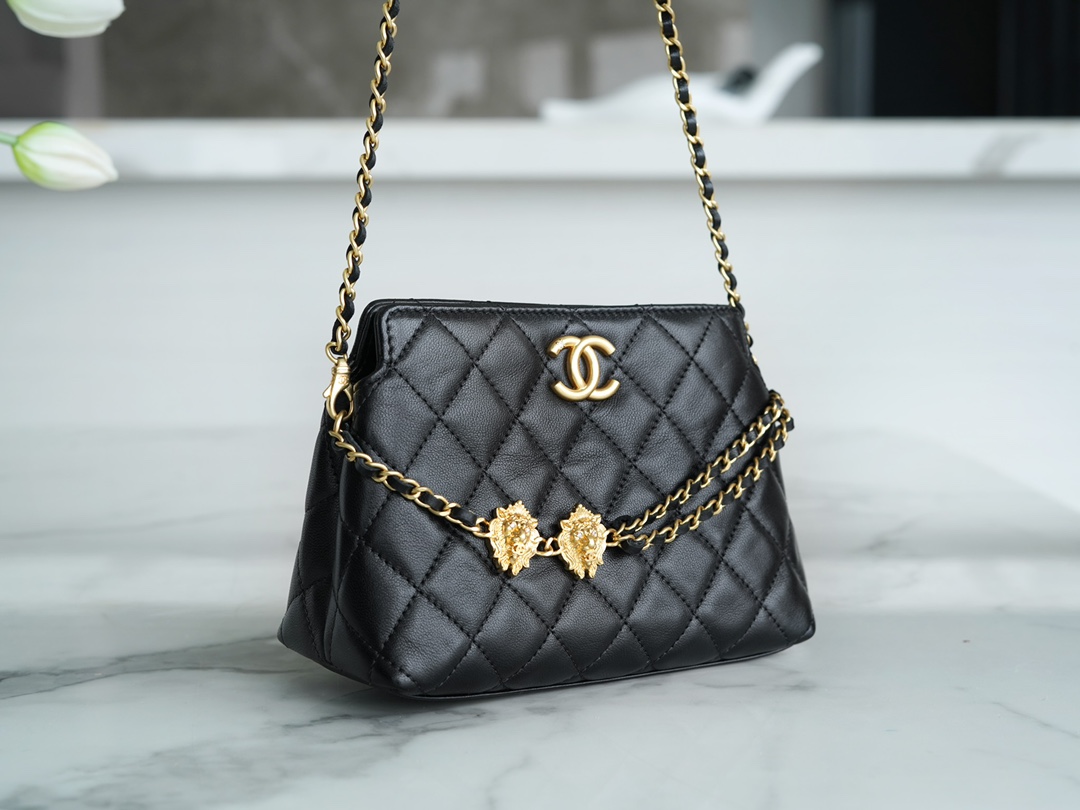 CHANEL 23A Atelier Chain Lion Shoulder Bag  