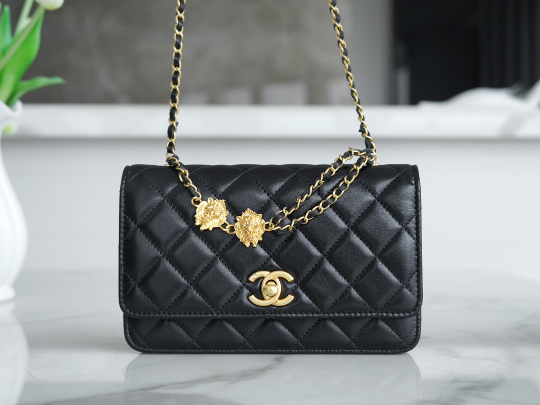 CHANEL 23A Atelier Chain Lion Bag  