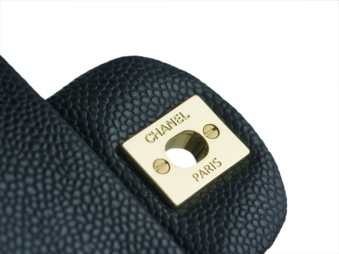 CF Classic Flap | Grained Calfskin Square Bag Black & Gold  