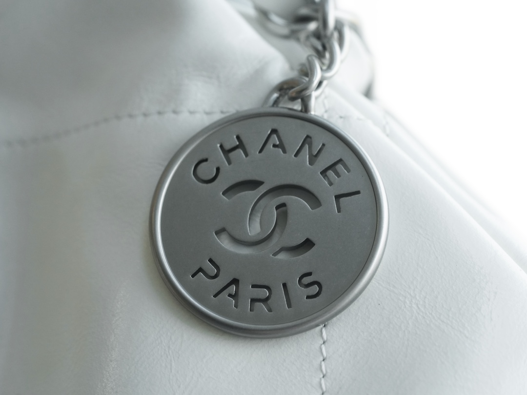 CHANEL 22P Bag Medium White with Silver Button