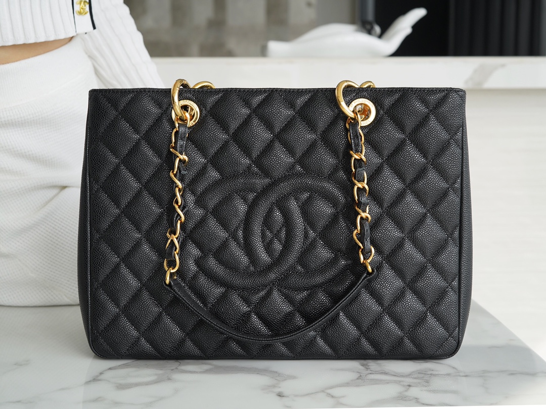 CHANEL Shopping Bag Caviar Black & Gold  