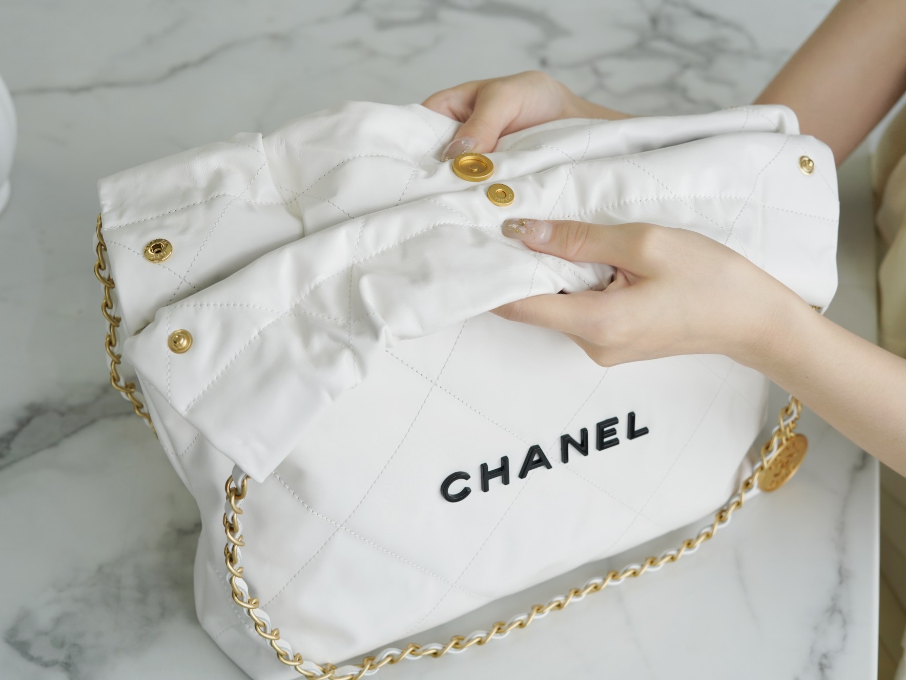 CHANEL 22P Bag Small White & Black  