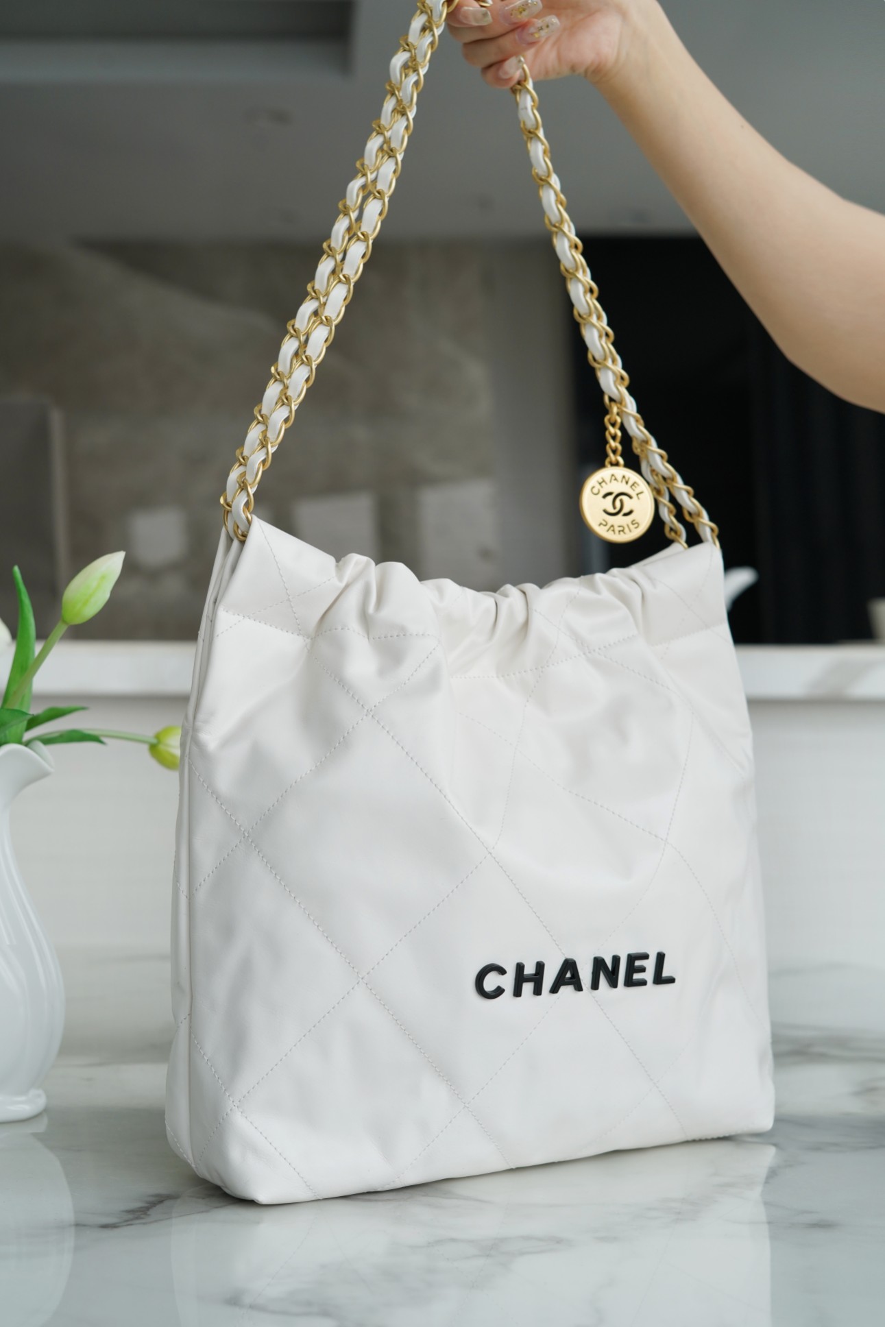 CHANEL 22P Bag Small White & Black  