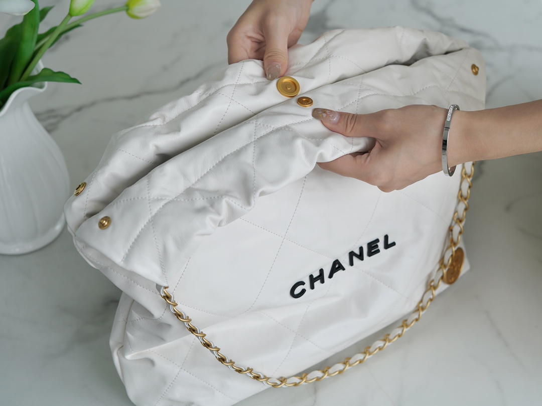 CHANEL 22P Bag Medium White with Black Hardware  