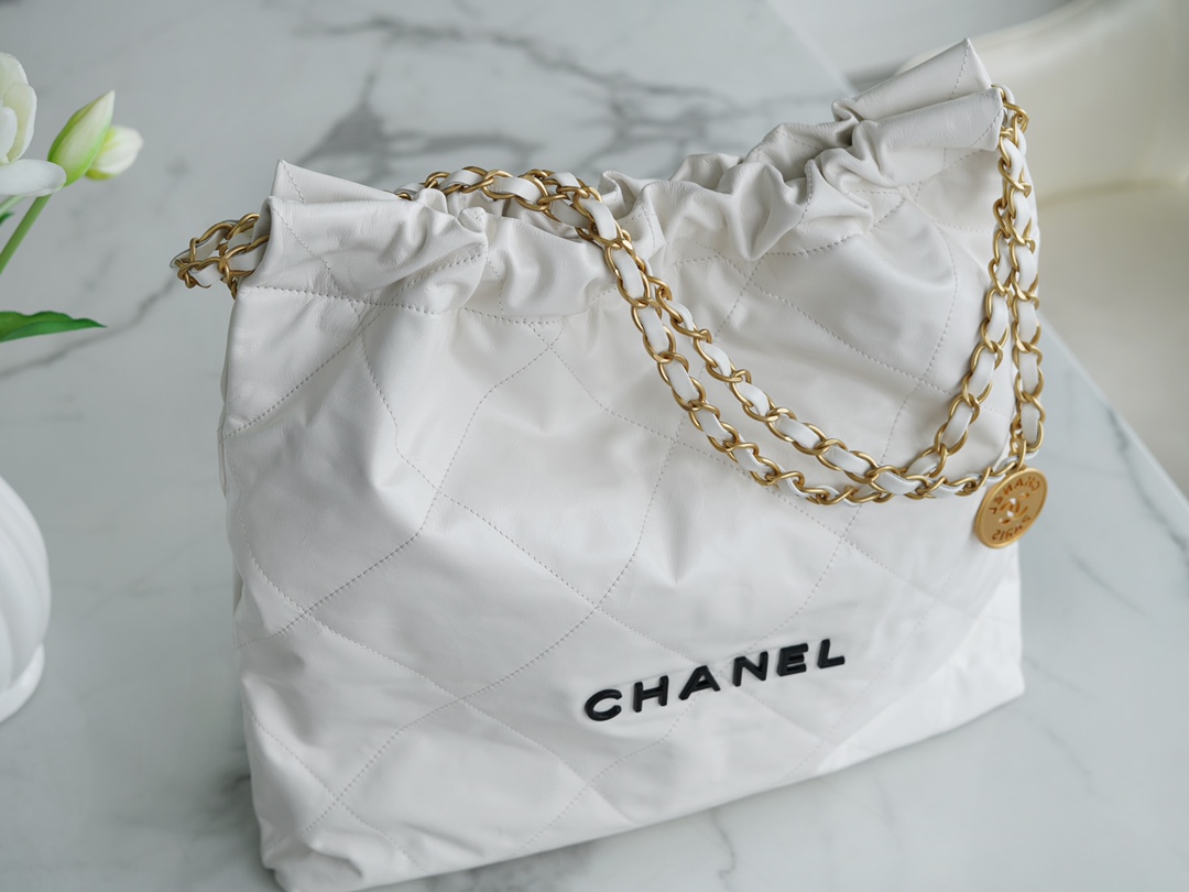 CHANEL 22P Bag Medium White with Black Hardware  