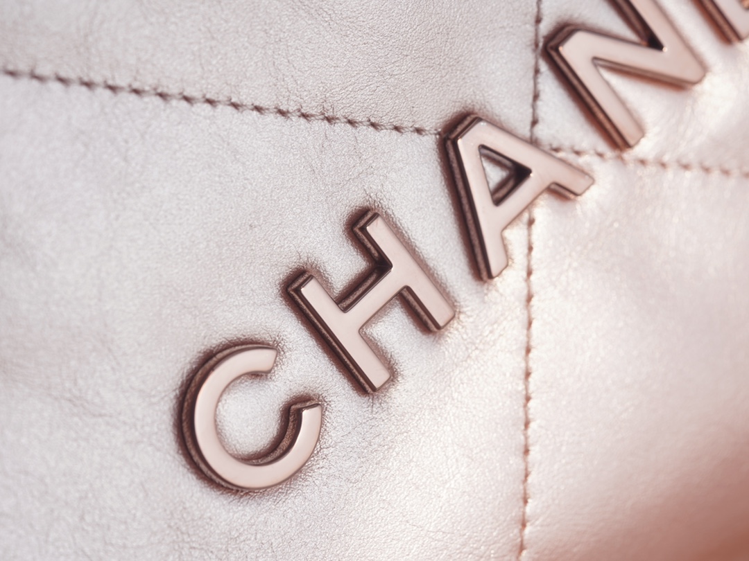 CHANEL 22P Bag Small Rose Gold  