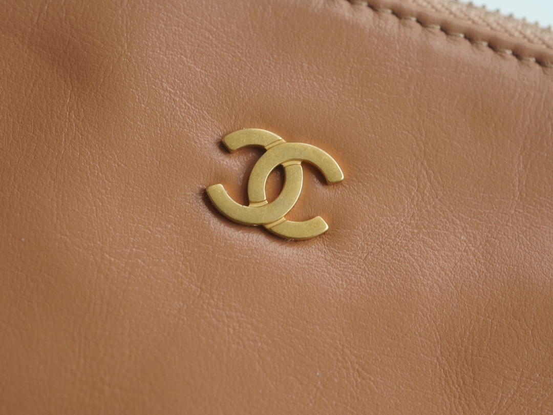 CHANEL 22 Bag Medium Milk Tea Leather  