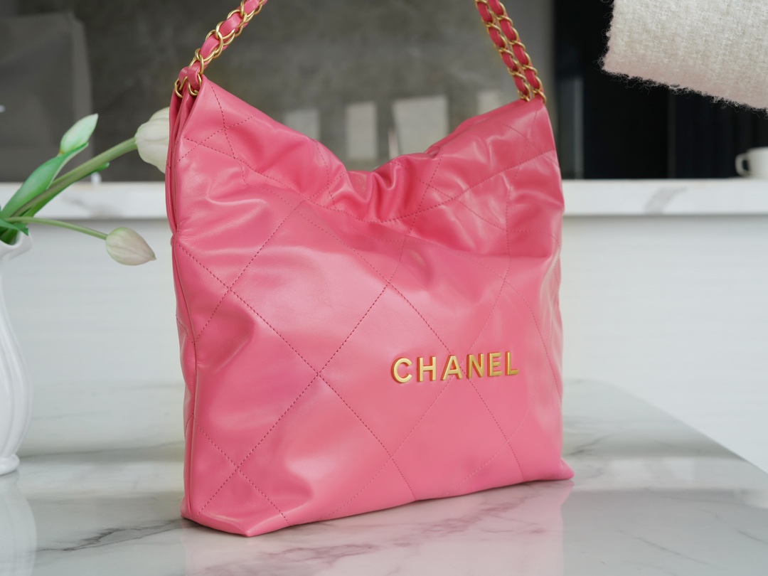 CHANEL 22 Bag Small Coral Pink  