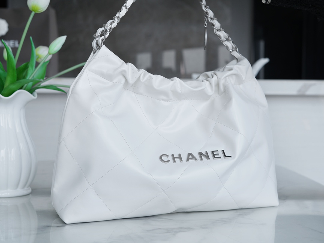 CHANEL 24C Horizontal 22 Bag White with Silver Hardware  