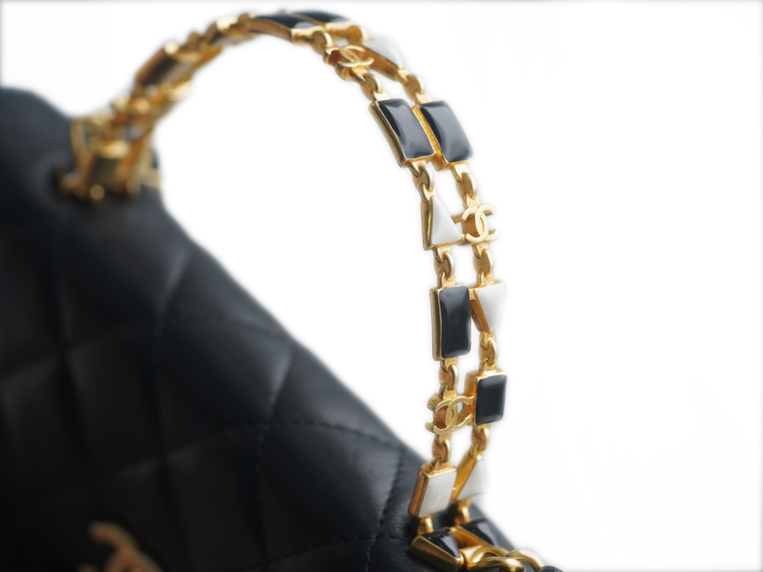 Chanel 22B Enamel Kelly Large Black & Gold Lambskin  