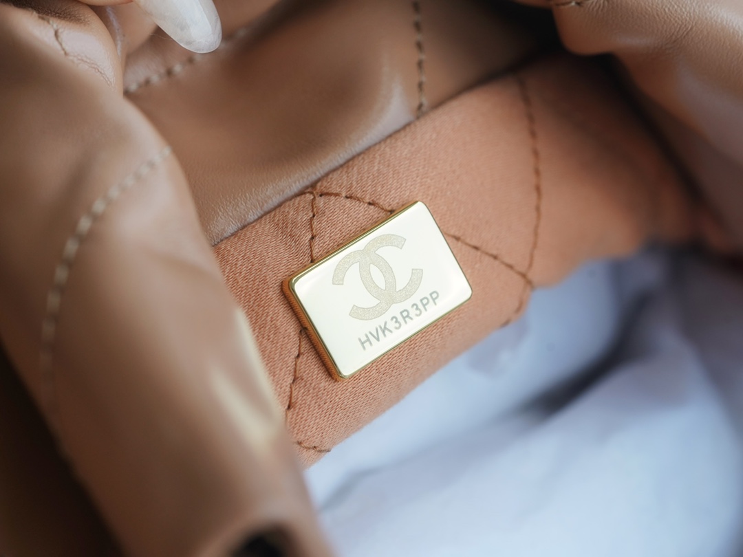 CHANEL 23S Spring/Summer New 22 Mini Bag Caramel Milk Tea Calfskin  