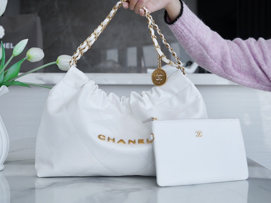 CHANEL 24C Horizontal 22 Bag White with Gold Hardware  