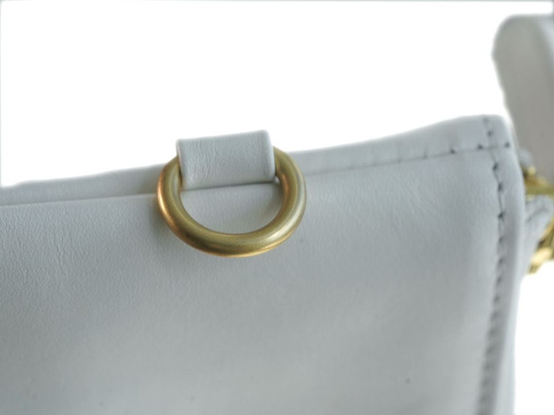 CHANEL 24C Horizontal 22 Bag White with Gold Hardware  