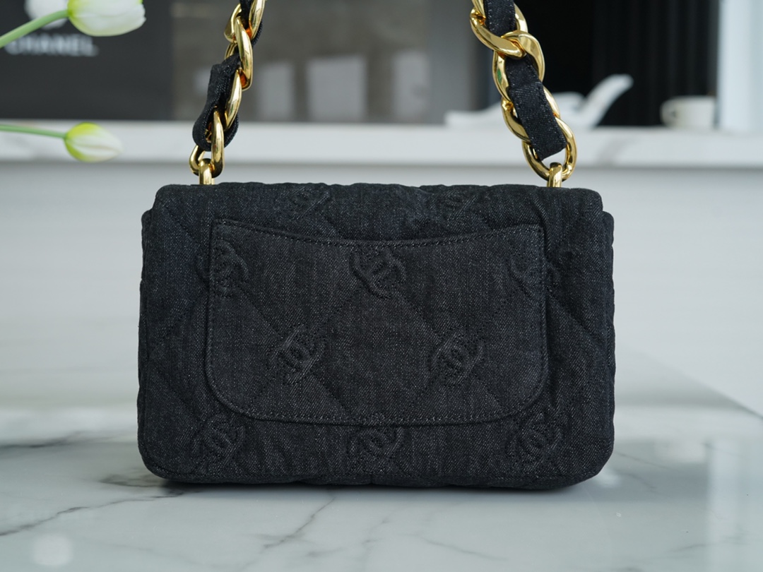 Chanel 22S Denim Shoulder Bag  