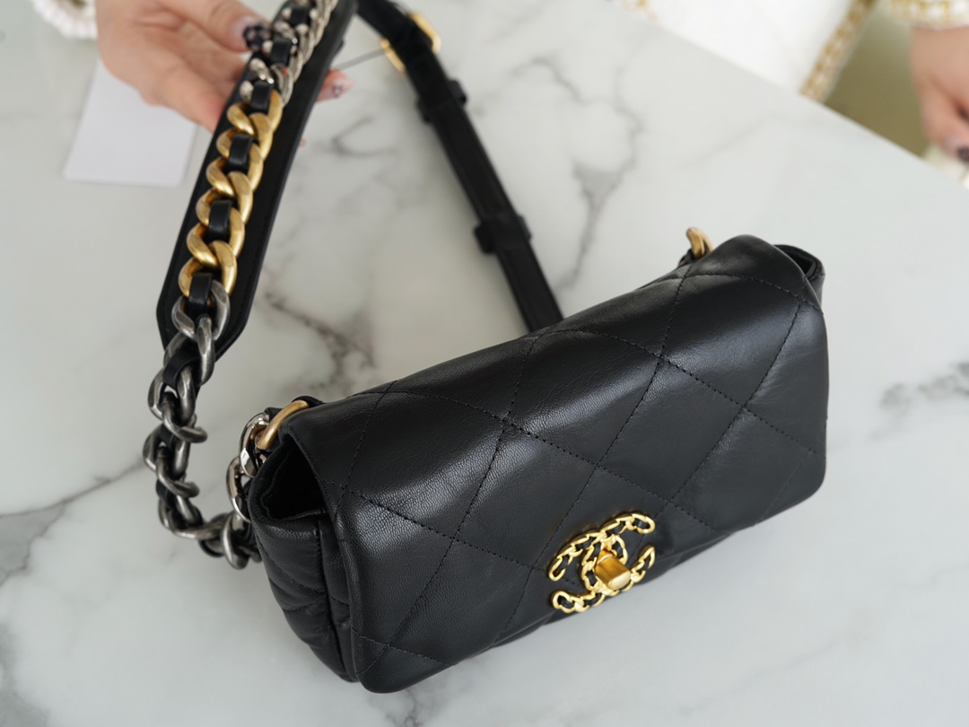 Chanel 19 Bag, Classic Black, Waist Bag, Lambskin  