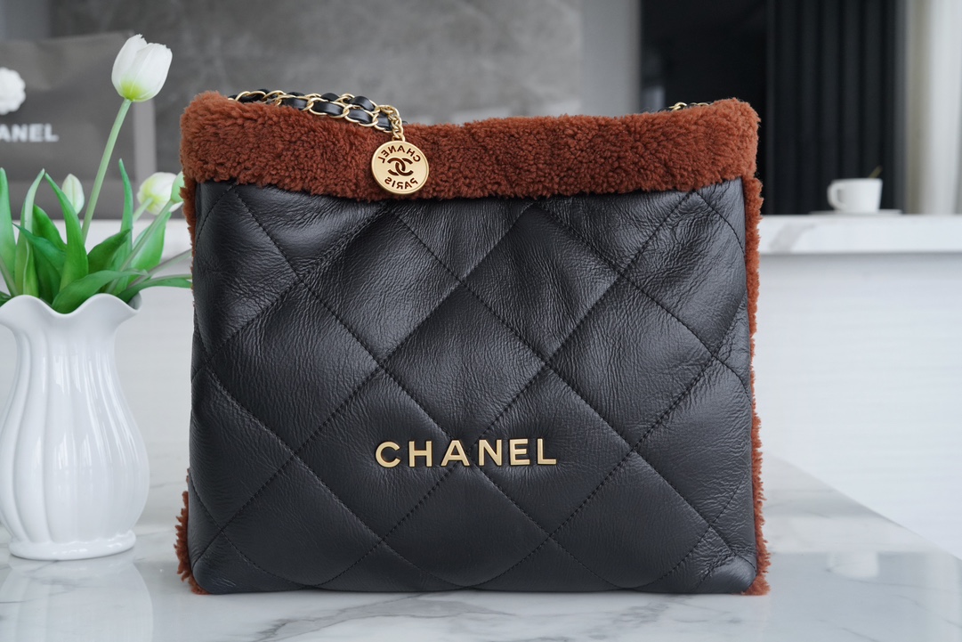 Chanel 23B Teddy Bear Style, Black Brown, 23B Fall/Winter Limited Edition, Double-Sided Sheared Suede Effect Lambskin  