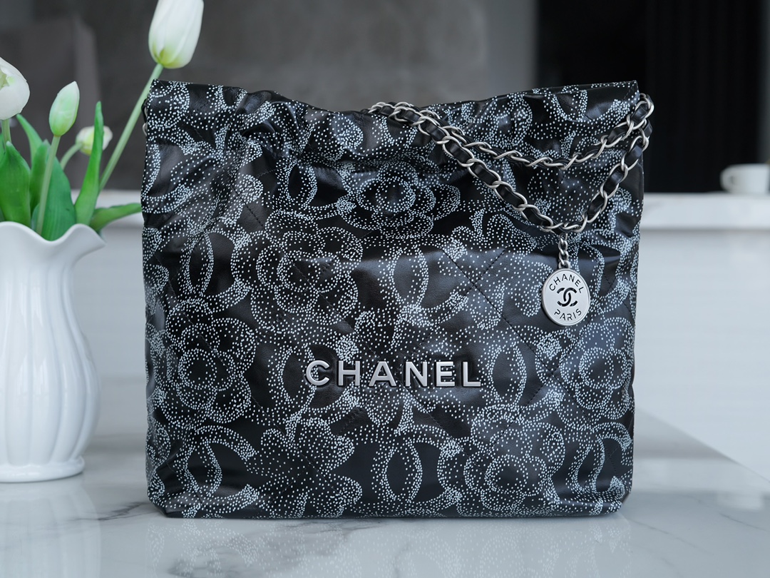 Chanel 23K Fall/Winter Camellia 22 Bag  