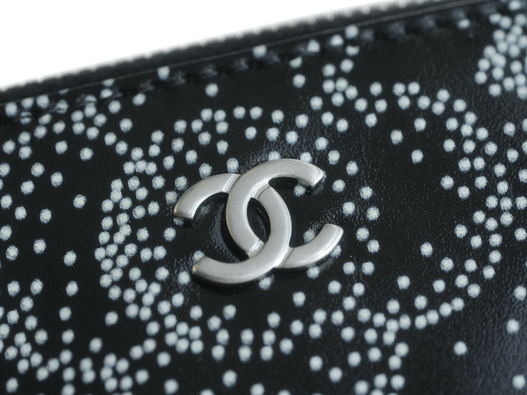 Chanel 23K Fall/Winter Camellia 22 Bag  