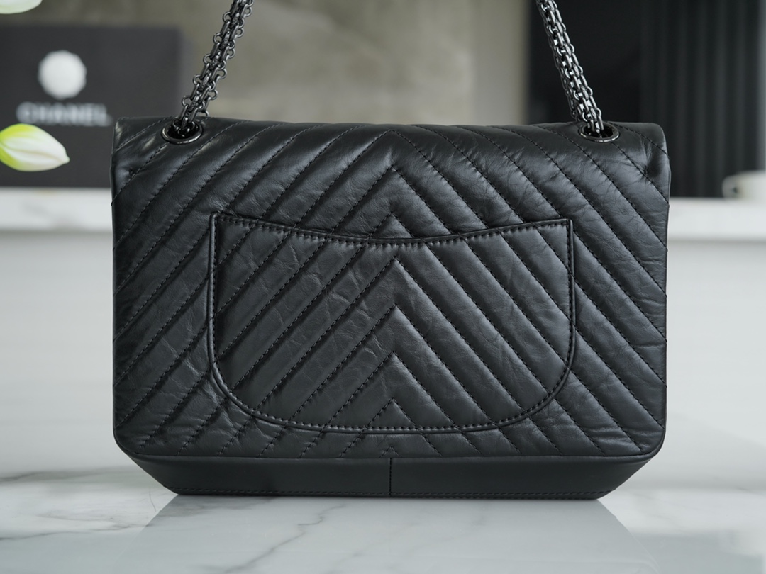 Chanel Large, Black V-Calfskin  