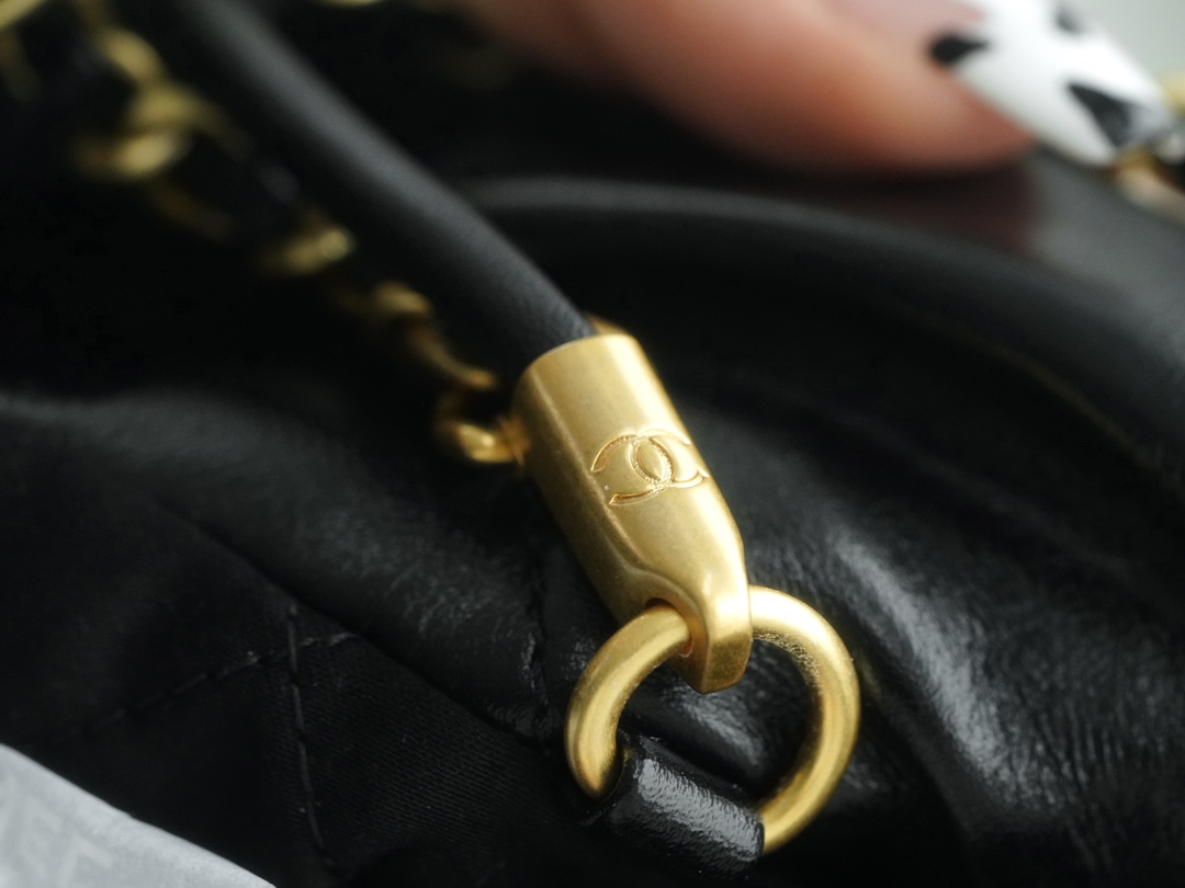 CHANEL✦ 23S Spring/Summer New 22Mini Bag, Black Gold, Calfskin  