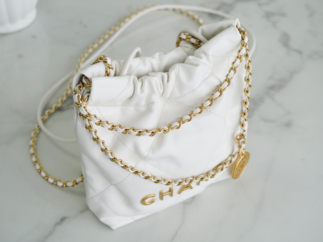 CHANEL✦ 23S Spring/Summer New 22Mini Bag, White, Calfskin  