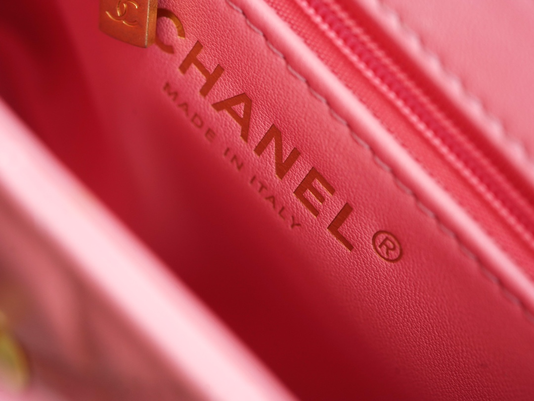 CHANEL✦ 23K Kelly Handle Bag, Coral Pink, Large  