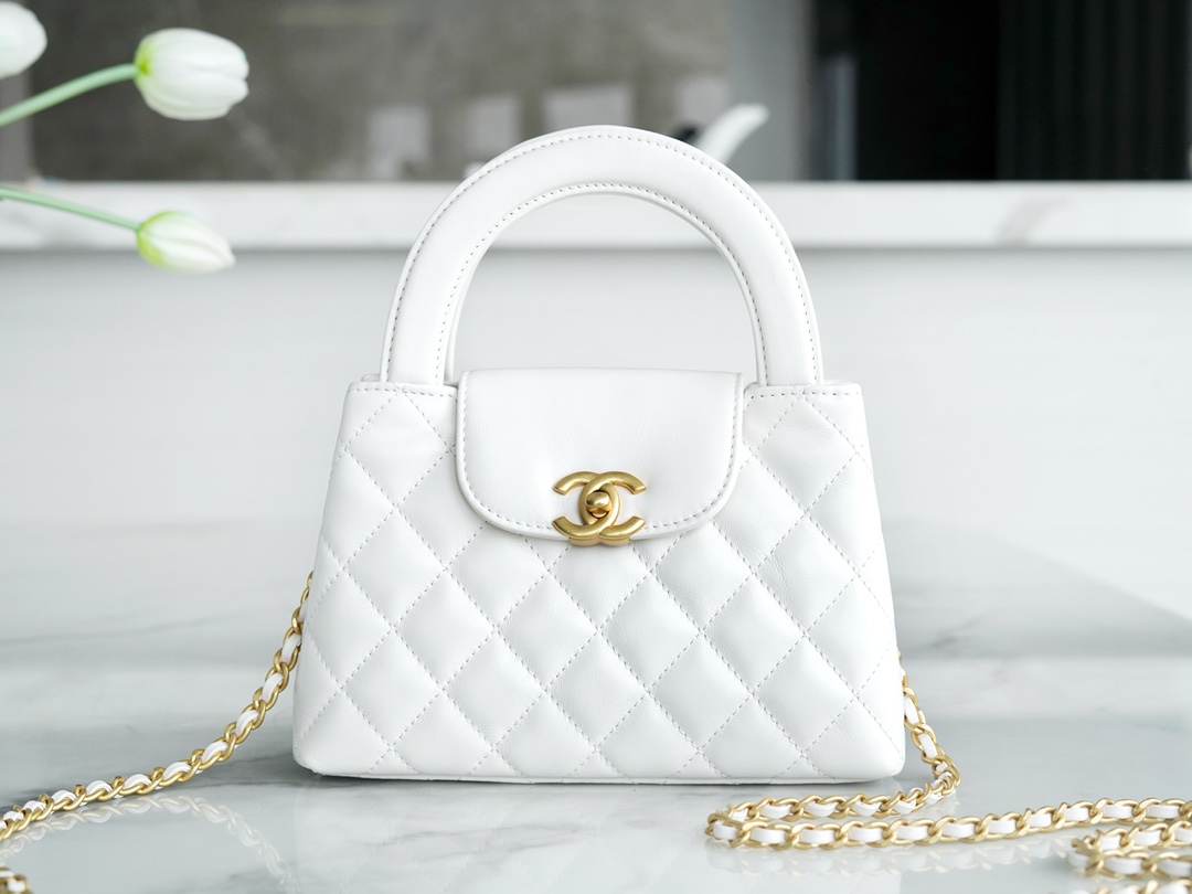 CHANEL✦ 23K Kelly Handle Bag, White, Large