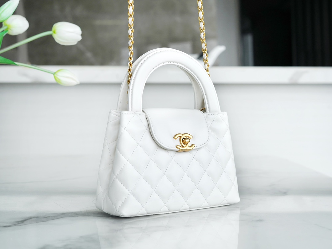 CHANEL✦ 23K Kelly Handle Bag, White, Large